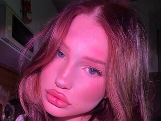 camgirl masturbating with sextoy WildaDetemple