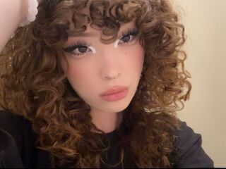 cam whore YangConnie